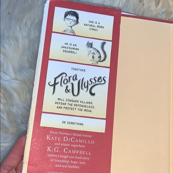 Flora and Ulysses book. Author Kate Dicamillo - Picture 2 of 3